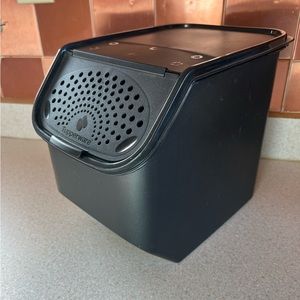 Tupperware Potato Smart Saver Container